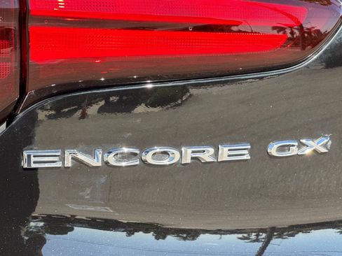 Used 2022 Buick Encore GX Select FWD image 27