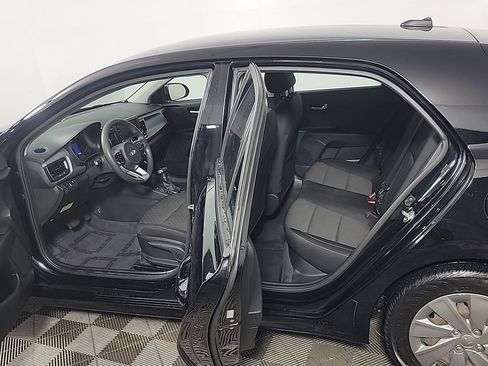 Used 2020 Kia Rio S image 16