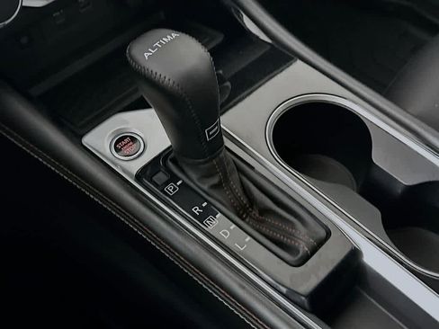 Used 2023 Nissan Altima 2.5 SR w/ SR Premium Package FWD image 18
