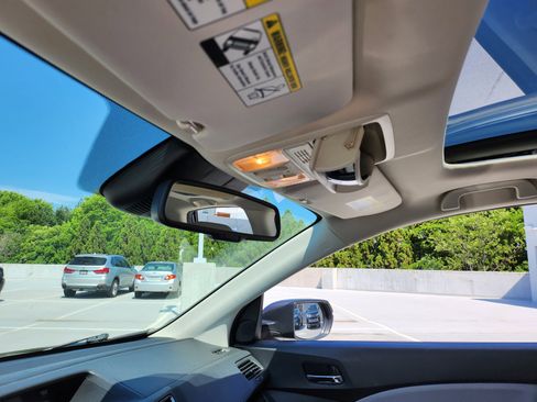 Used 2016 Honda CR-V Touring image 16