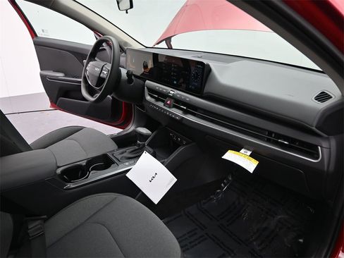 New 2025 Kia K4 LXS image 20