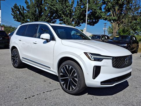 New 2026 Volvo XC90 B6 Plus w/ Protection Package Premier image 1