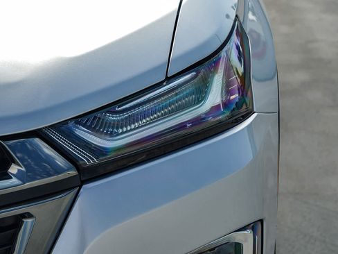 Used 2022 Chevrolet Traverse LS w/ Midnight/Sport Edition image 9