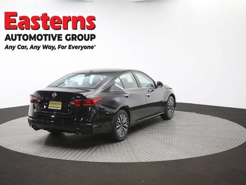 Used 2024 Nissan Altima 2.5 SV w/ SV Premium Package FWD image 41