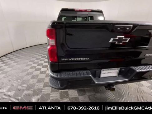 Used 2024 Chevrolet Silverado 1500 ZR2 image 8