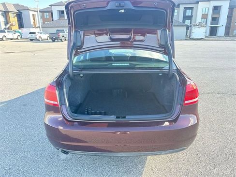 Used 2014 Volkswagen Passat 1.8T SE image 30