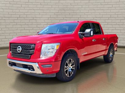 Used 2021 Nissan Titan SV w/ SV Convenience Package