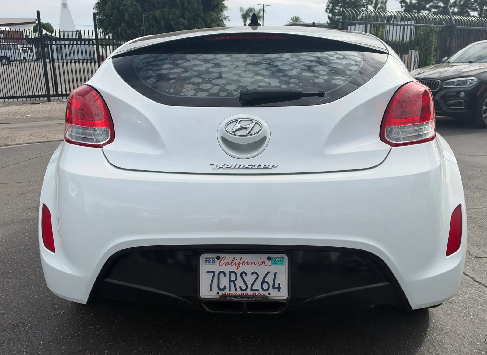 Used 2013 Hyundai Veloster w/ Style Pkg FWD image 11