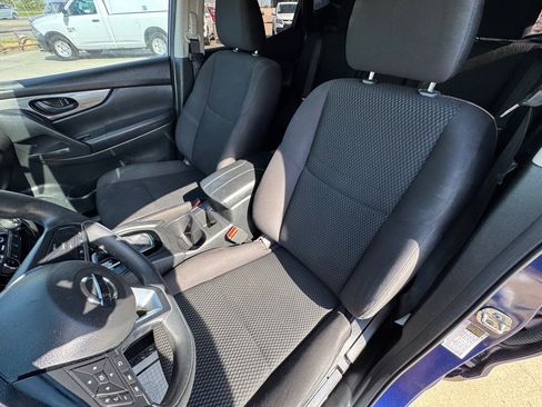 Used 2019 Nissan Rogue Sport S image 23