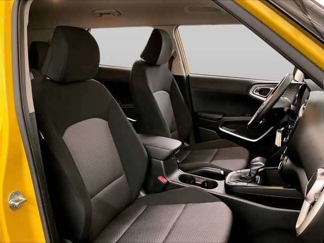 Used 2020 Kia Soul LX FWD image 8