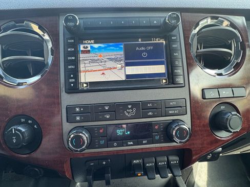 Used 2012 Ford F250 King Ranch w/ King Ranch w/Chrome Pkg image 20