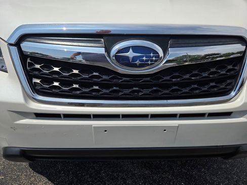 Used 2015 Subaru Forester 2.5i Premium w/ All-Weather Package AWD/4WD image 5