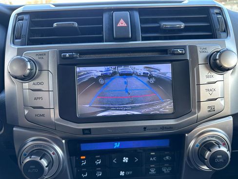 Used 2015 Toyota 4Runner Limited image 25