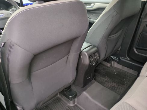 Used 2021 Ford Escape SE w/ SE Sport Appearance Package image 18