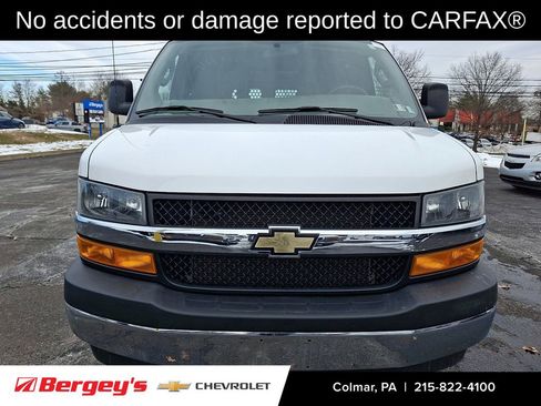 Used 2023 Chevrolet Express 2500 w/ Driver Convenience Package image 2