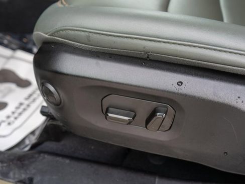 Used 2025 Jeep Gladiator Mojave image 16