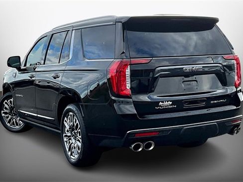 Used 2023 GMC Yukon Denali Ultimate image 11