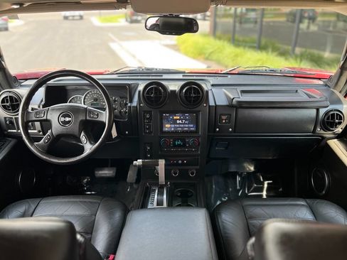Used 2005 HUMMER H2 w/ Preferred Equipment Group AWD/4WD image 17