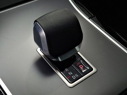 New 2026 Land Rover Range Rover Velar S AWD/4WD image 13