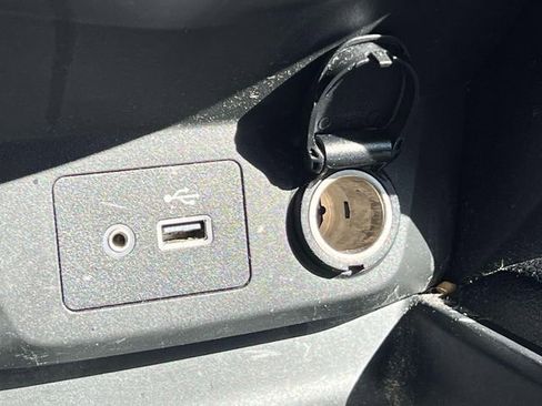 Used 2022 Nissan Rogue Sport S image 30