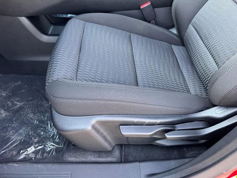 New 2026 Chevrolet Equinox LT image 33