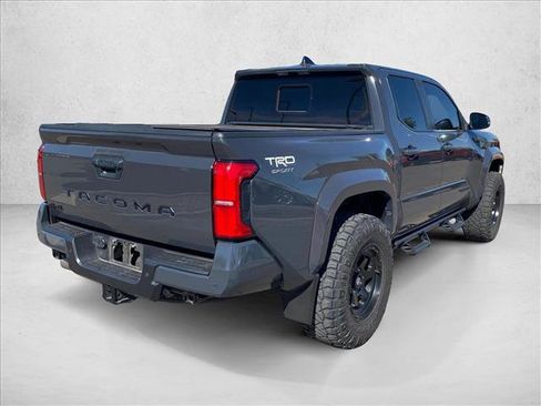 Used 2024 Toyota Tacoma TRD Sport w/ TRD Sport Upgrade Package AWD/4WD image 5