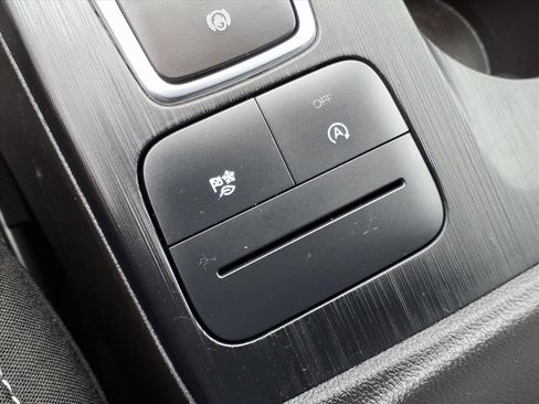 Used 2025 Ford Escape Active w/ Cold Weather Package image 25