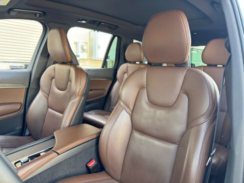 Used 2024 Volvo XC90 T8 Ultimate w/ Protection Package Premier AWD/4WD image 41