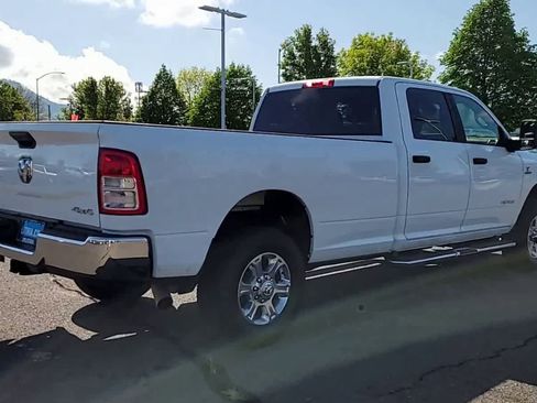Used 2024 RAM 3500 Big Horn AWD/4WD image 8