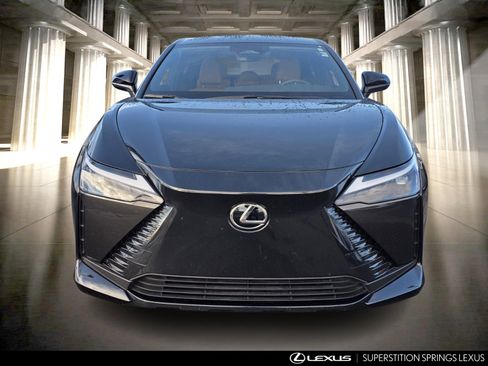 Used 2024 Lexus RZ 300e Premium w/ Accessory Package (P5) image 9