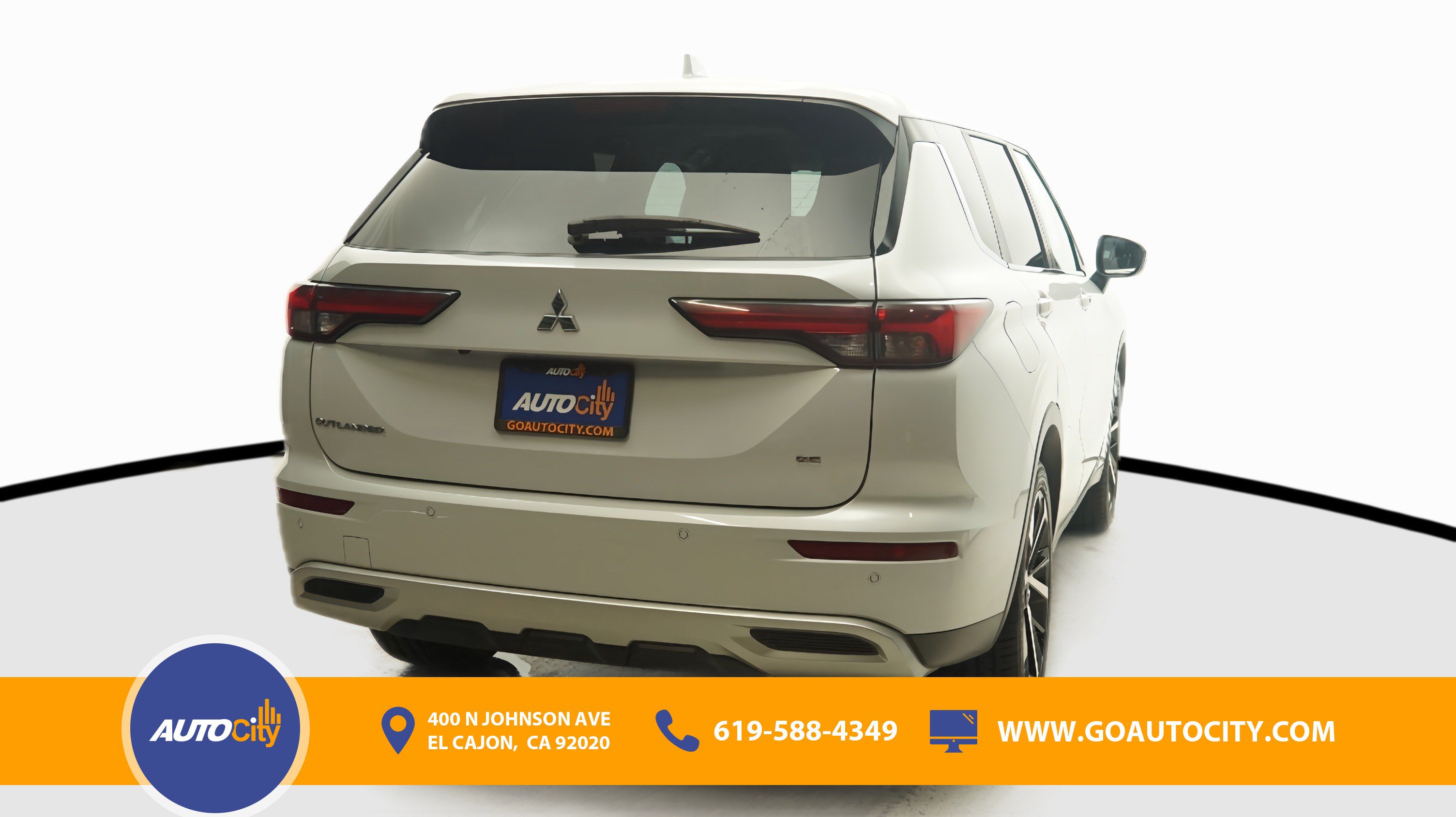 Used 2024 Mitsubishi Outlander SE AWD/4WD image 10