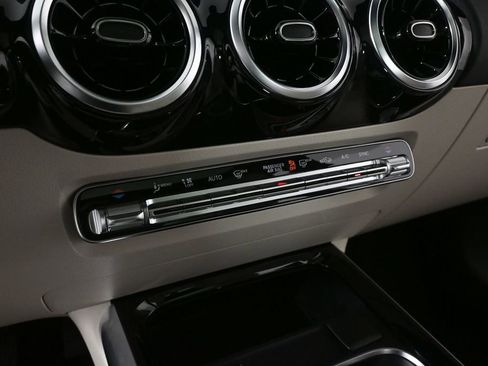 Used 2026 Mercedes-Benz GLA 250 image 14