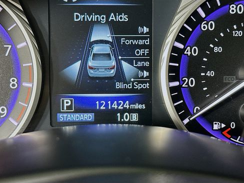 Used 2015 INFINITI Q50 AWD w/ Technology Package image 18