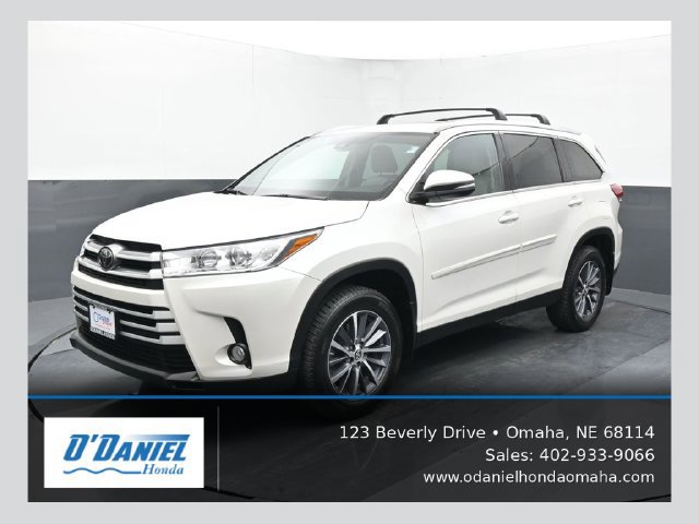 Used 2019 Toyota Highlander XLE w/ Protection Package #3 AWD/4WD image 1