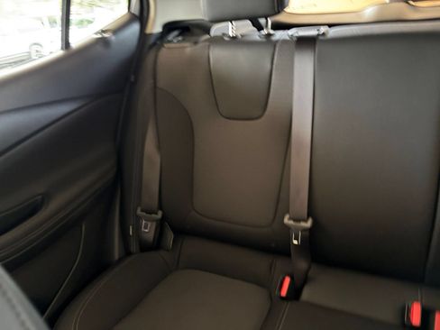 Used 2026 Buick Encore GX Preferred FWD image 37