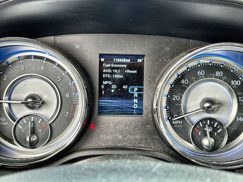 Used 2014 Chrysler 300 AWD w/ Driver Convenience Group image 15