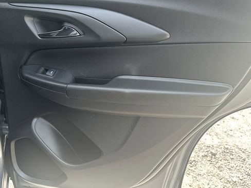 Used 2025 Chevrolet TrailBlazer LT image 14