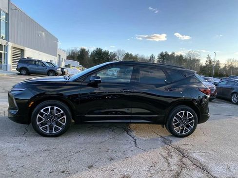 Used 2023 Chevrolet Blazer RS w/ Enhanced Convenience Package image 9