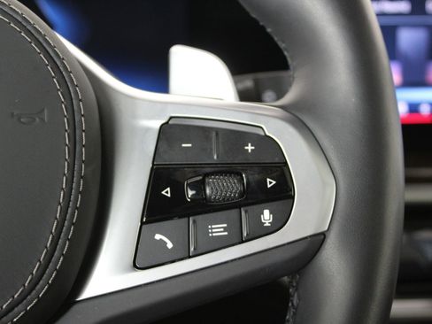 Used 2025 BMW X5 xDrive40i w/ Executive Package image 28