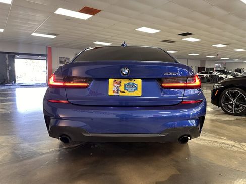 Used 2022 BMW 330i Sedan w/ M Sport Package image 13