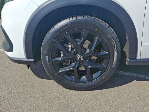 Certified 2024 Honda HR-V Sport image 9