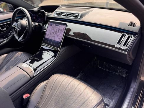 Used 2022 Mercedes-Benz S 500 4MATIC w/ 3D Technology Package image 28