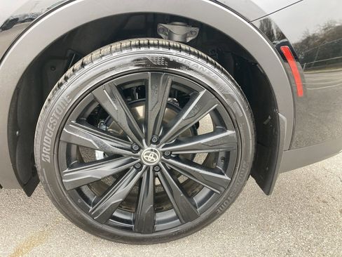 Certified 2026 Toyota Crown Nightshade image 19