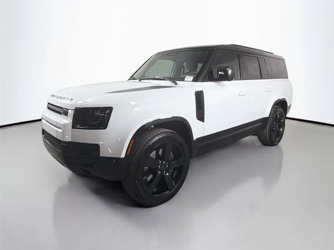 New 2026 Land Rover Defender 130 X-Dynamic SE AWD/4WD image 1