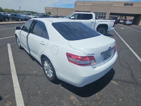 Used 2011 Toyota Camry XLE w/ XLE Extra-Value Pkg #2 FWD image 7