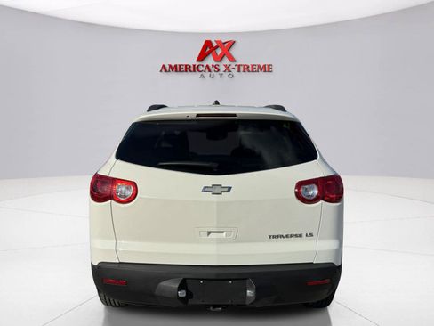 Used 2012 Chevrolet Traverse LS FWD image 5