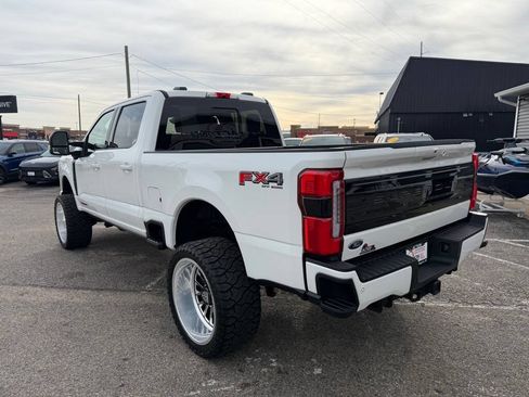 Used 2025 Ford F350 Platinum w/ FX4 Off-Road Package AWD/4WD image 3
