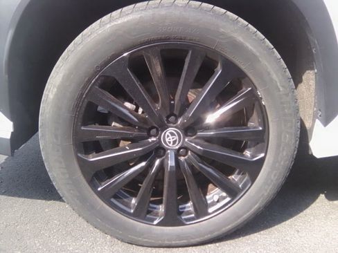 Used 2023 Toyota Highlander XSE image 7