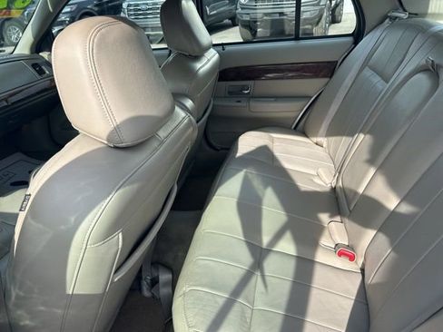 Used 2010 Mercury Grand Marquis LS image 14