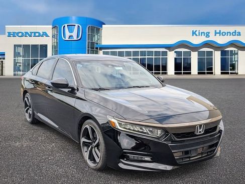 Used 2020 Honda Accord Sport image 3